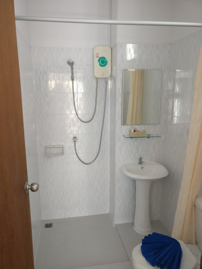 Отель White Sky Boutique Patong Экстерьер фото